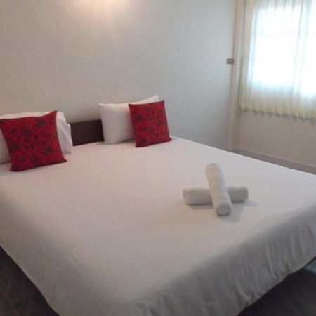 Pathiu Albatross Guesthouse @ Thungwualaen Beach מראה חיצוני תמונה