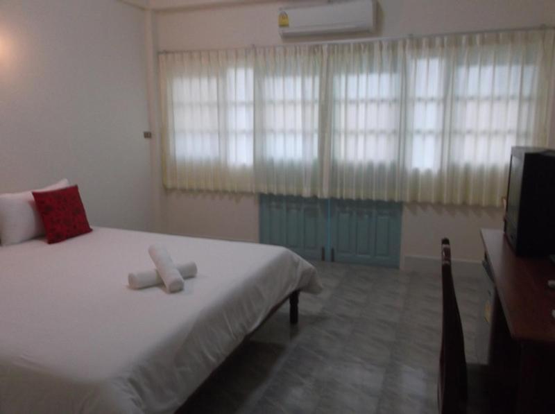 Pathiu Albatross Guesthouse @ Thungwualaen Beach מראה חיצוני תמונה