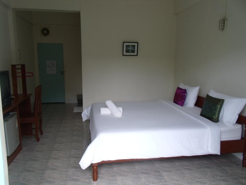 Pathiu Albatross Guesthouse @ Thungwualaen Beach מראה חיצוני תמונה