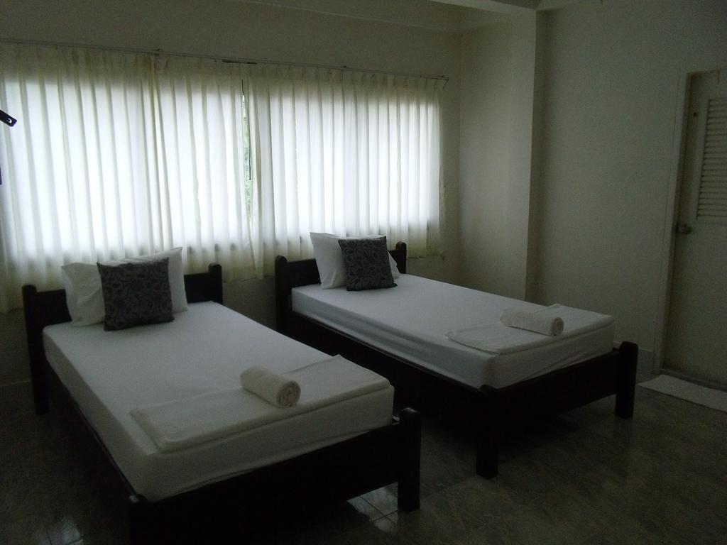 Pathiu Albatross Guesthouse @ Thungwualaen Beach מראה חיצוני תמונה