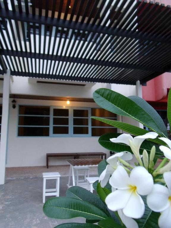 Pathiu Albatross Guesthouse @ Thungwualaen Beach מראה חיצוני תמונה